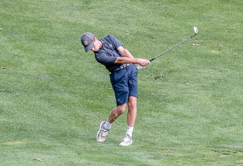 Boys golf team succeeds in difficult section