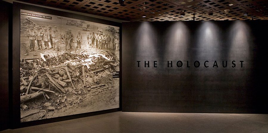 The+Holocaust%2C+a+self-guided%2C+Permanent+Exhibition+at+the+USHMM+offers+a+chronological+narrative+of+the+Holocaust+through+historical+artifacts%2C+photographs%2C+and+film+footage.