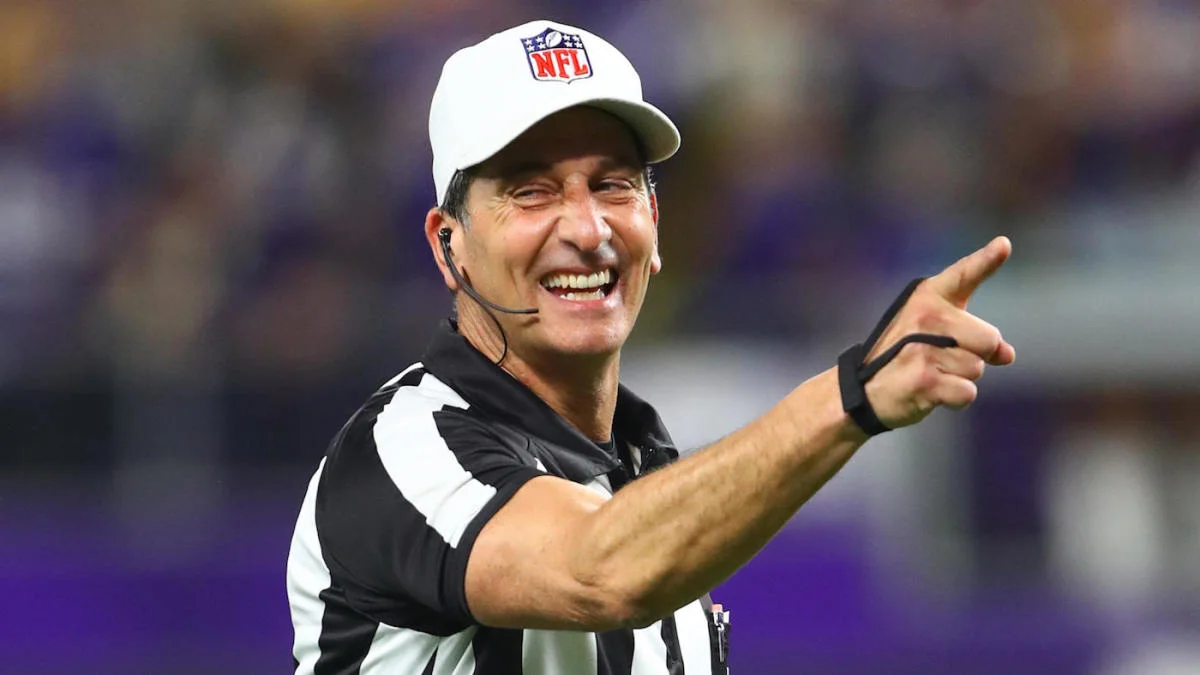Gene+Steratore%2C+who+officiated+15+years+in+the+NFL+and+officiated+22+years+in+NCAA+Division+I+basketball.