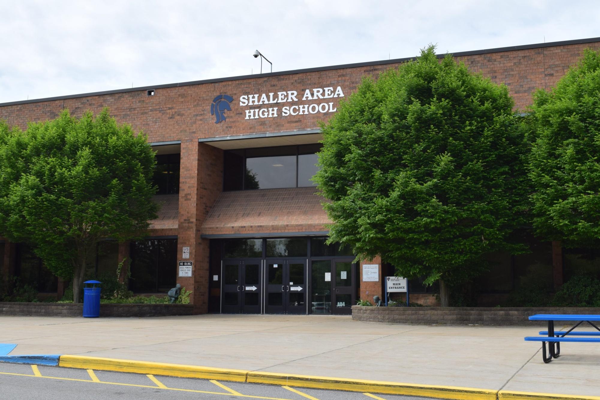 Release of school calendar gets mixed reactions from students and staff