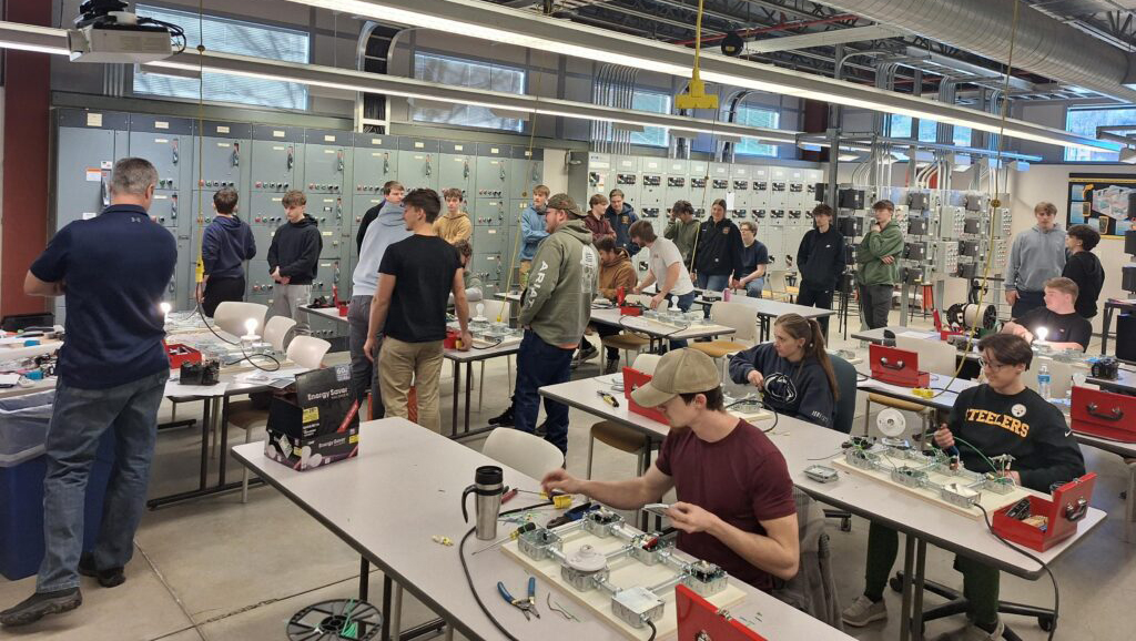 Shaler Area students doing some hands-on work during a field trip to Local 5 – International Brotherhood of Electrical Workers and Local 12 – Sheet Metal Workers.